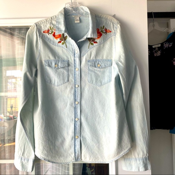 Embroidered Denim Shirt Size L Forever 21 - Picture 4 of 10